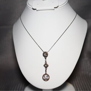 Elegant Silver Pendant Necklace